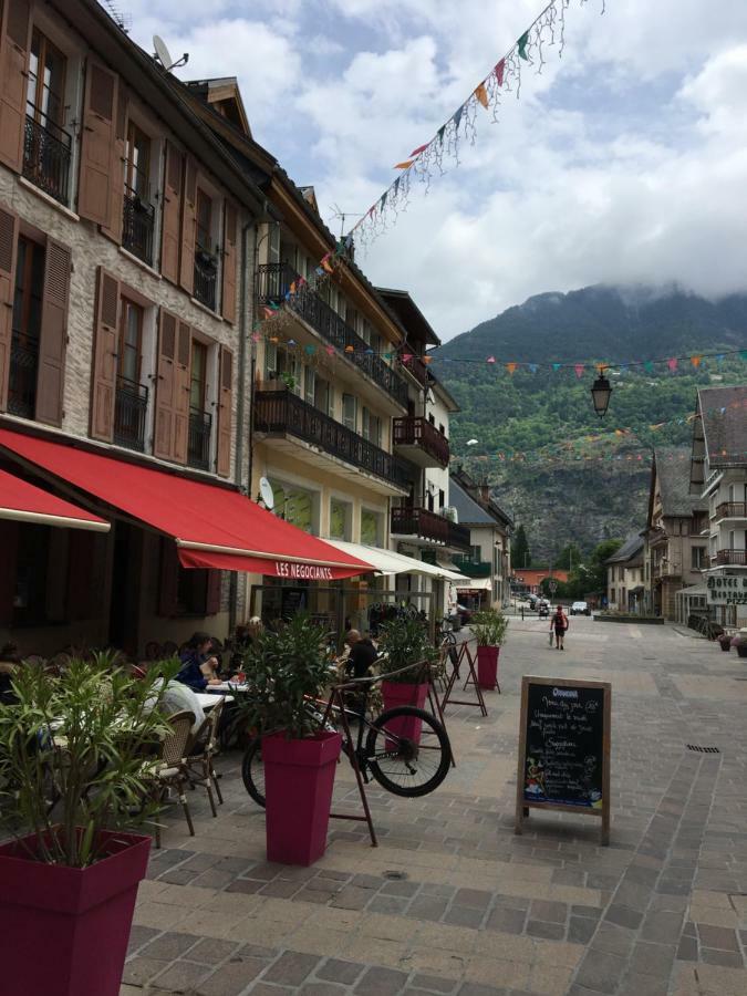 Riders Apartments Le Bourg-d'Oisans Exterior photo